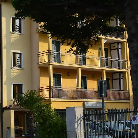Apartment Holiday Brenzone sul Garda